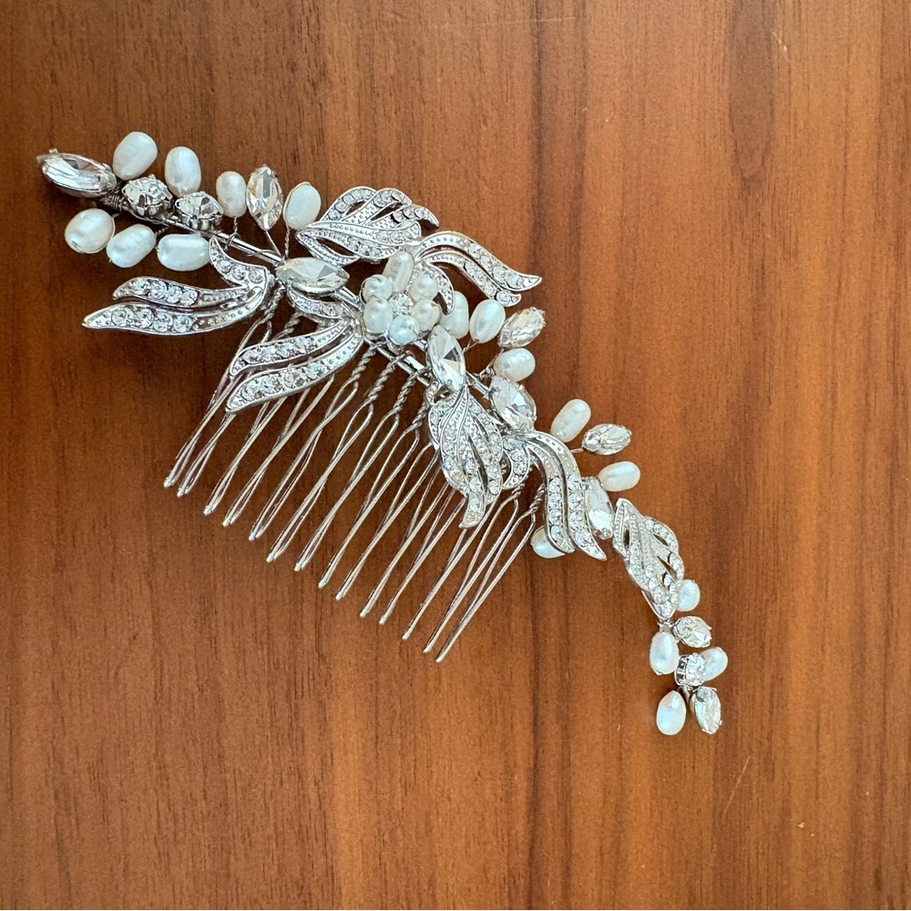 Pearl and Crystal Bridal Hair Comb - Silver